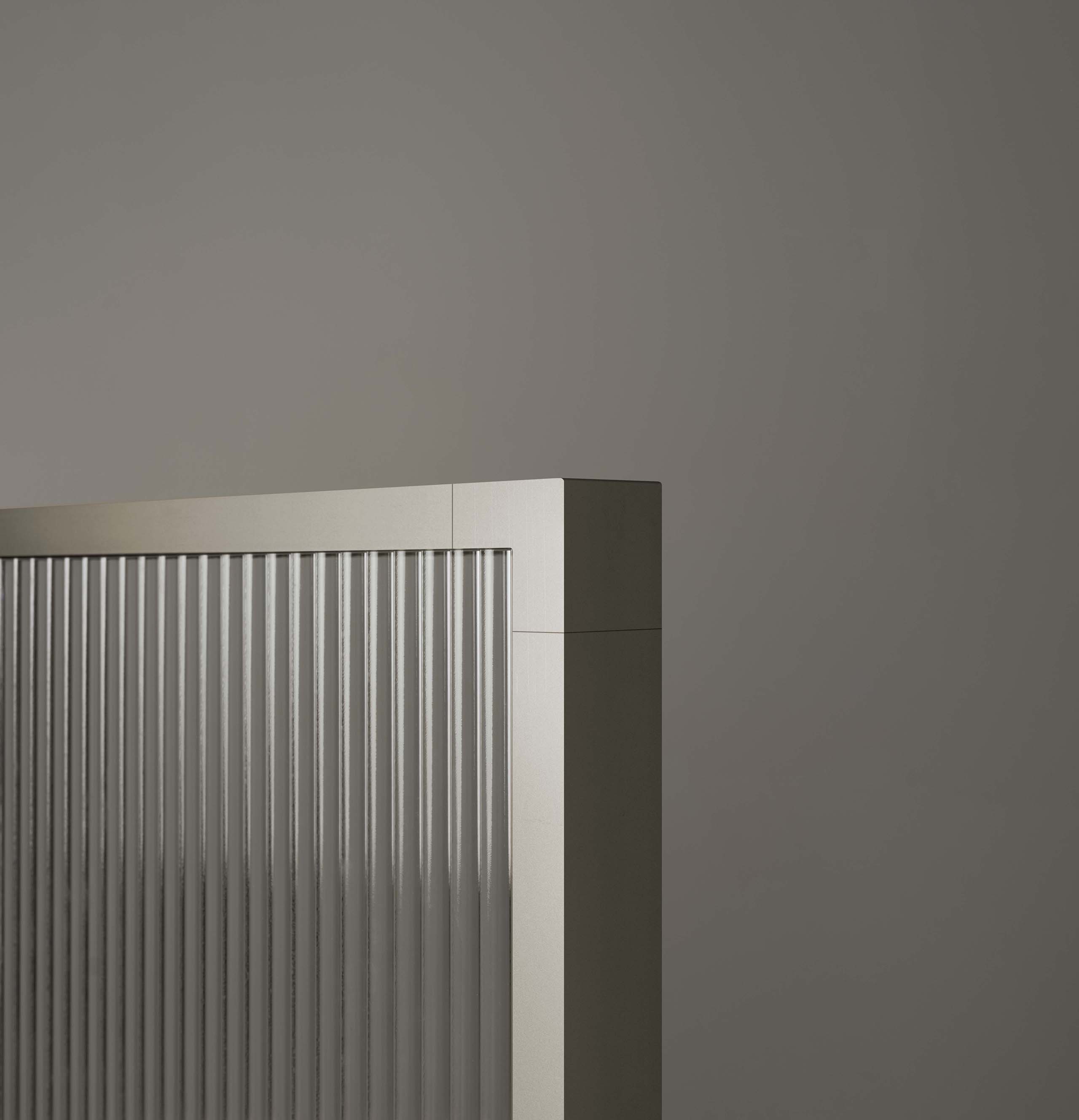 Suihkuseinä EDGE, Stone ja Sway-lasi.
