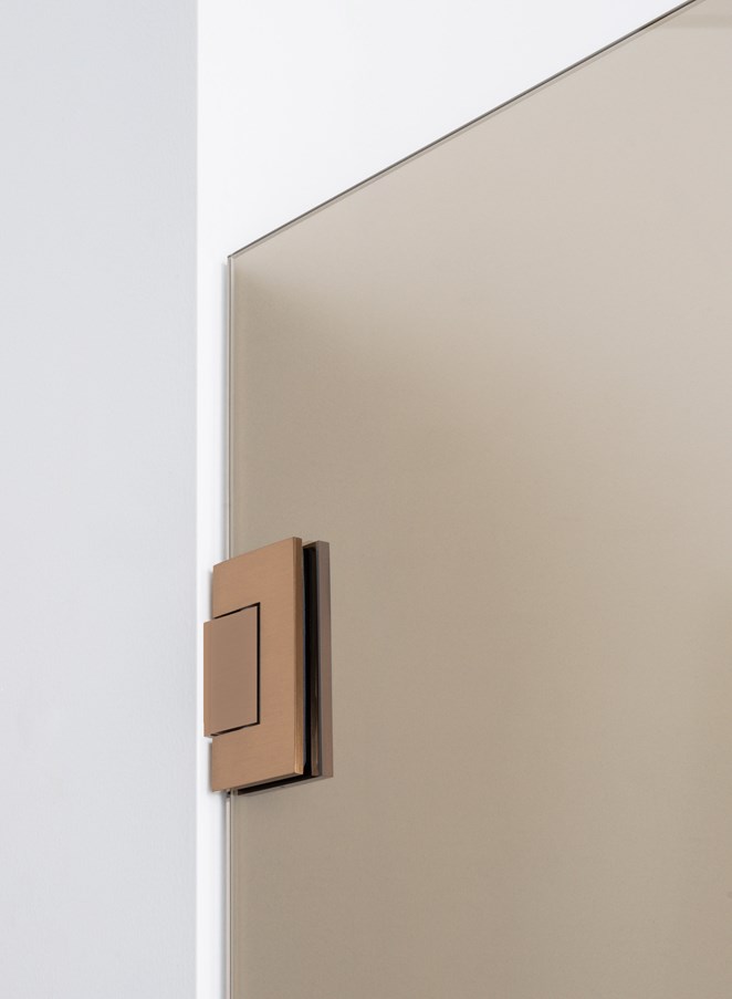 Arc sävyssä Brushed Bronze suihkulasi Bronze