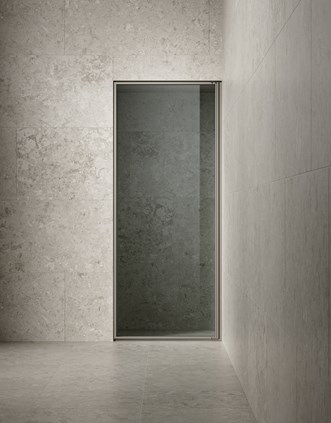 Edge 2 Stone -viimeistelyssä, yhdistettynä Alvaret Ash 60x120 -laattaan.